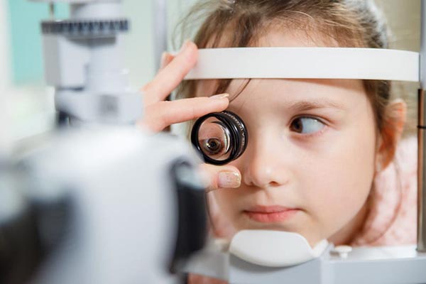 діагностика зору у дітей